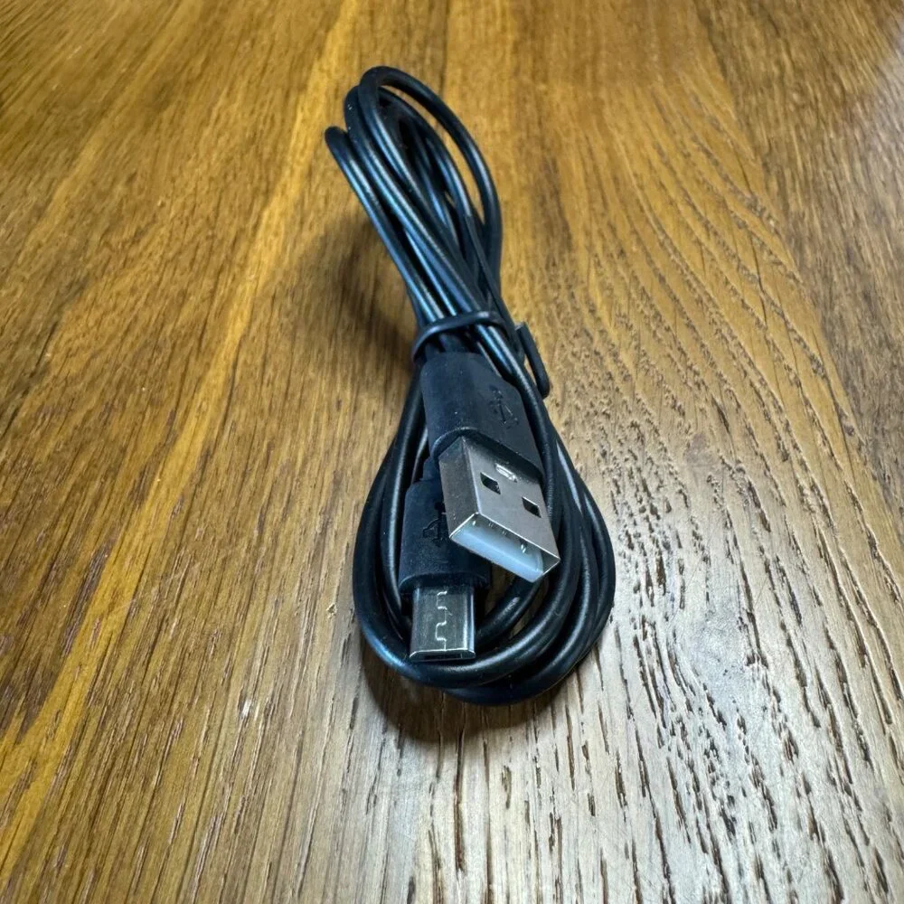 LEVKEY Wireless Ergonomic Mouse 2.4GHz Vertical Mouse Rechargeable Black NEW Box - Picture 5 of 8